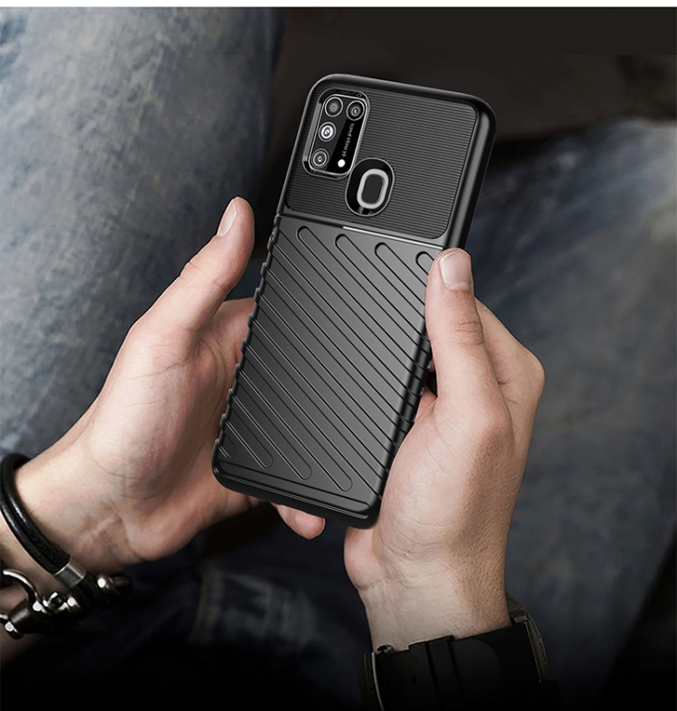 THUNDER Védőburkolat Samsung Galaxy M31 fekete termék 2. képe