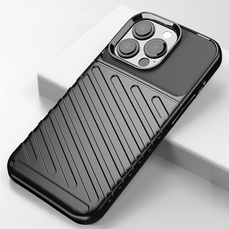 THUNDER Védőburkolat Apple iPhone 13 Pro fekete termék 2. képe